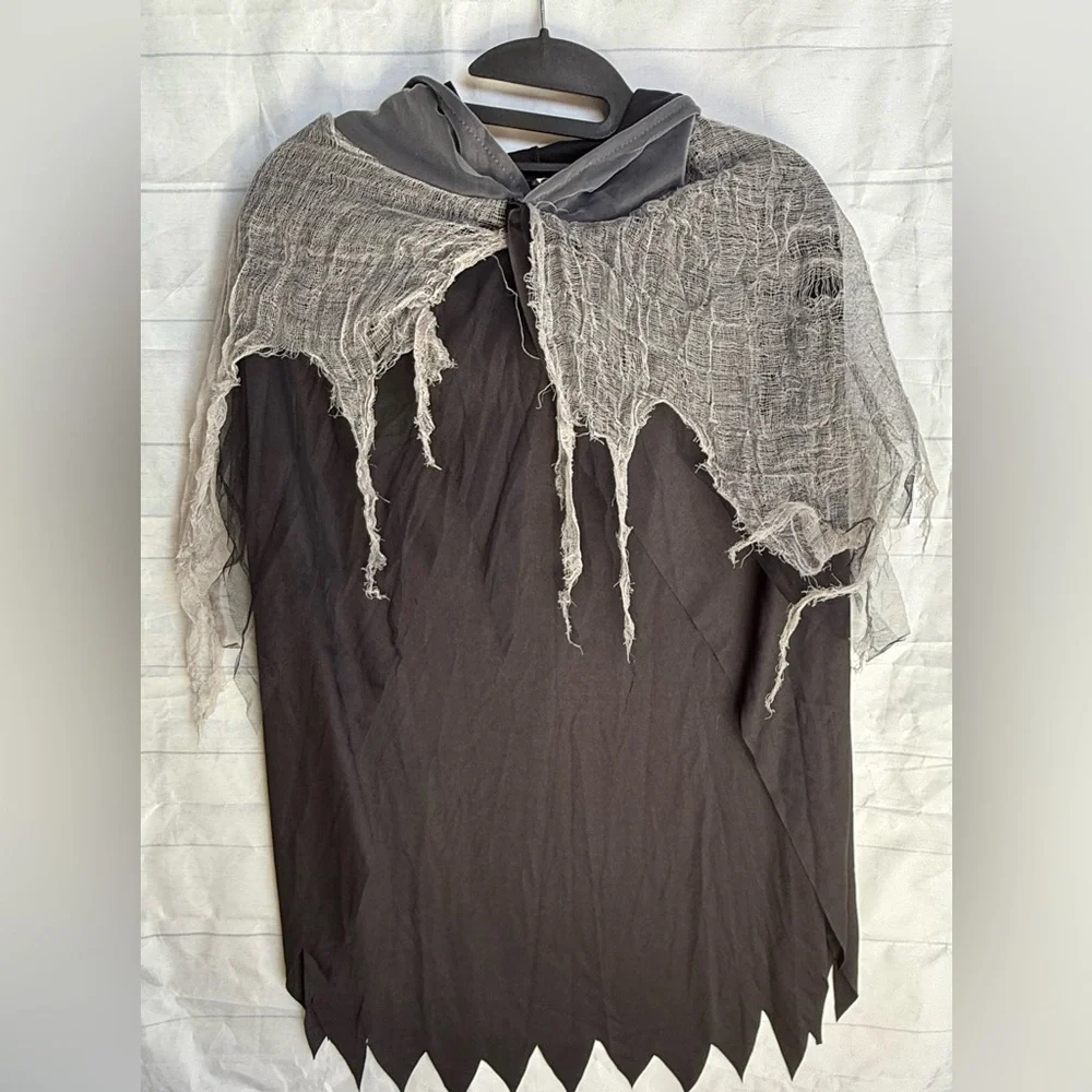 Girl Reaper Halloween Costume Size M Girls NO CHAINS - Picture 6 of 16